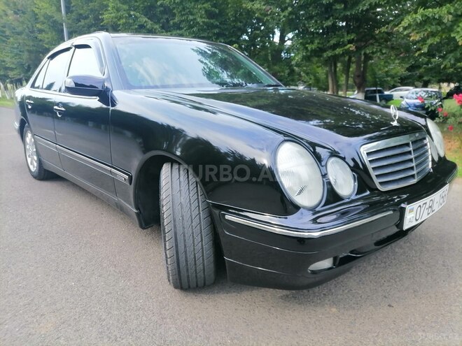 Mercedes E 220-8