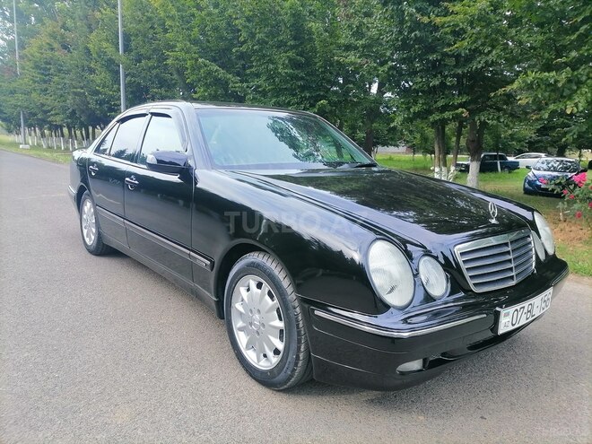 Mercedes E 220-7