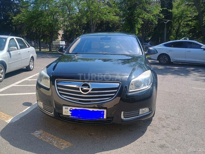 Opel Insignia-1