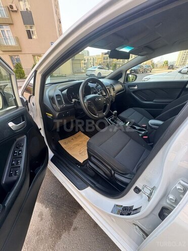 Kia Forte-10