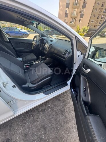 Kia Forte-11