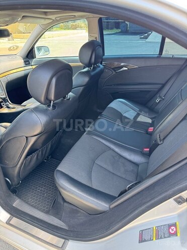 Mercedes E 220-8