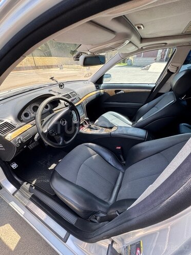 Mercedes E 220-6