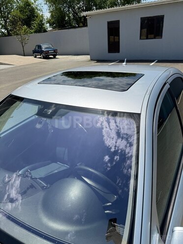 Mercedes E 220-10