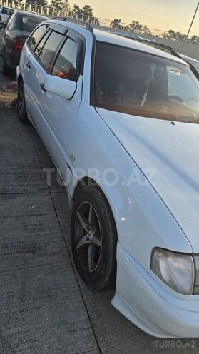 Mercedes C 180-4