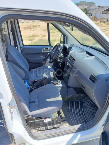 Ford Transit Connect-7
