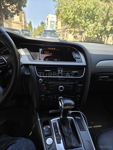 Audi A4-3
