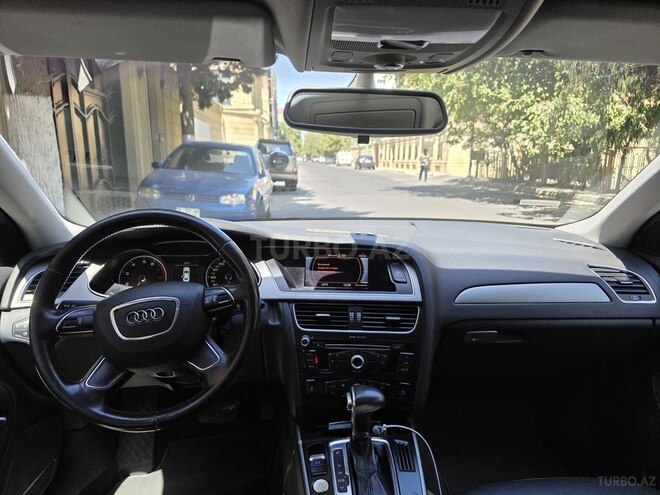 Audi A4-4