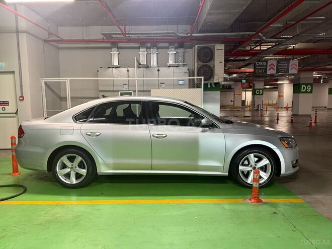 Volkswagen Passat-2