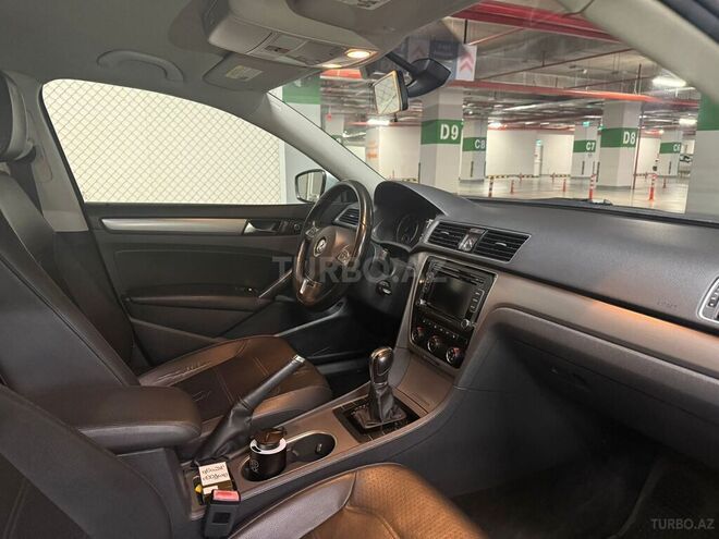 Volkswagen Passat-6