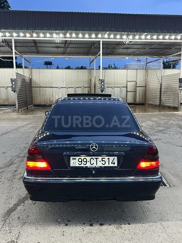 Mercedes C 200-4