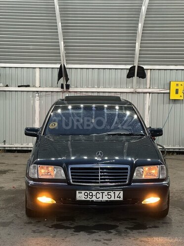 Mercedes C 200-1