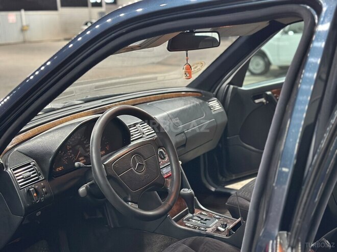 Mercedes C 200-7
