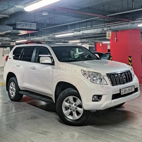 Toyota Land Cruiser Prado-4