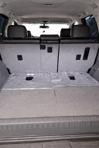 Toyota Land Cruiser Prado-12