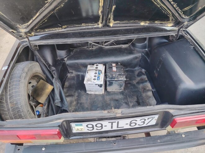 LADA (VAZ) 2107-8