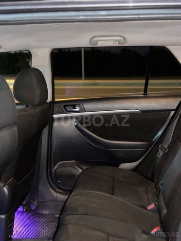 Toyota Avensis-4