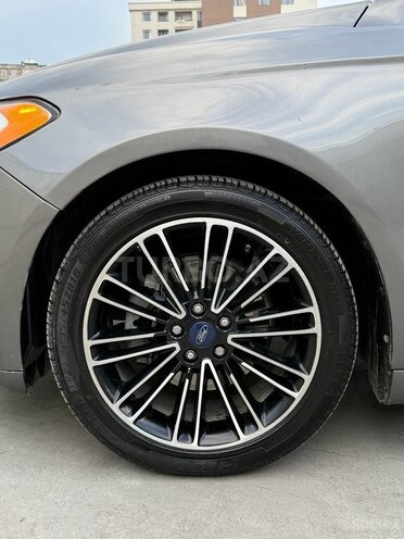 Ford Fusion (North America)-10