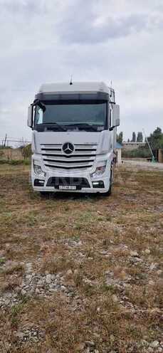 Mercedes Actros 1842-10
