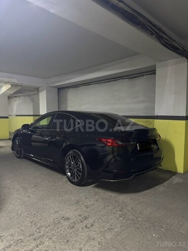 Toyota Camry-5
