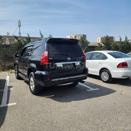Toyota Land Cruiser Prado-8