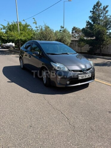 Toyota Prius-1