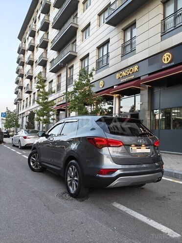 Hyundai Santa Fe-3