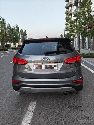 Hyundai Santa Fe-6