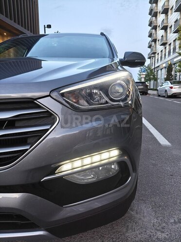 Hyundai Santa Fe-11