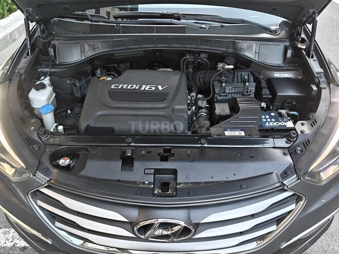 Hyundai Santa Fe-12