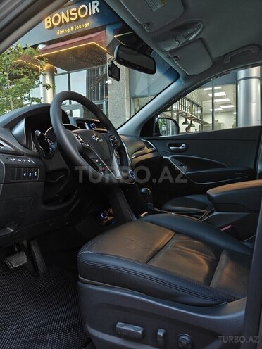 Hyundai Santa Fe-17