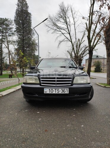 Mercedes C 200-2
