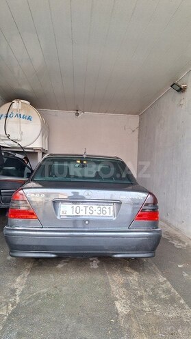 Mercedes C 200-6