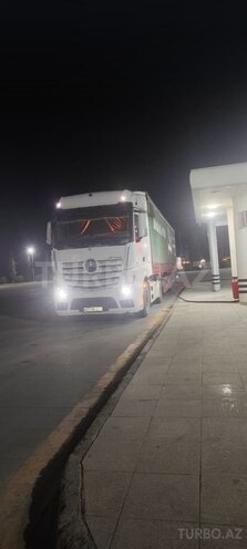 Mercedes Actros 1842-16