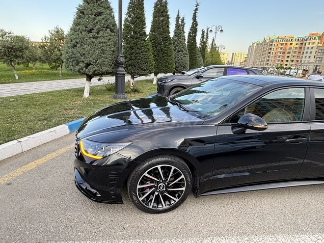 Hyundai Sonata-4