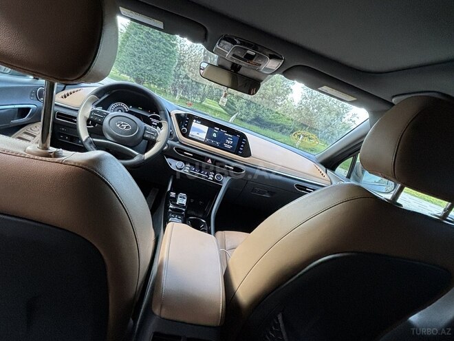 Hyundai Sonata-6