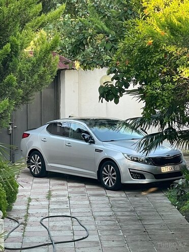 Kia Optima-5