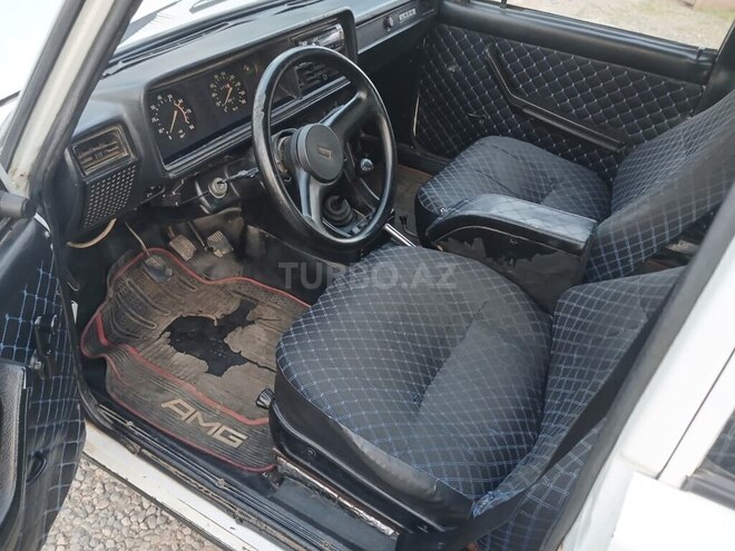 LADA (VAZ) 2107-8