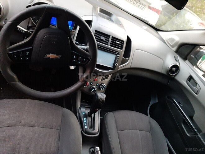 Chevrolet Aveo-6