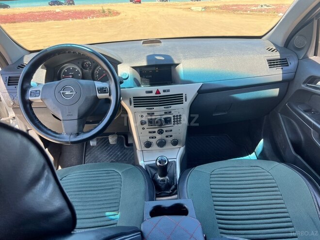 Opel Astra-2
