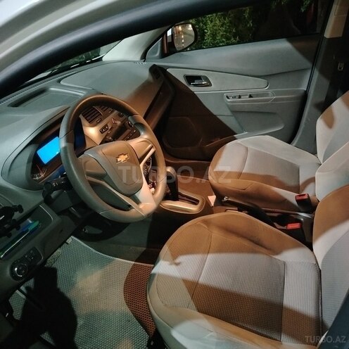 Chevrolet Cobalt-4