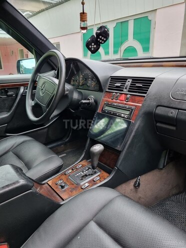 Mercedes C 230-9