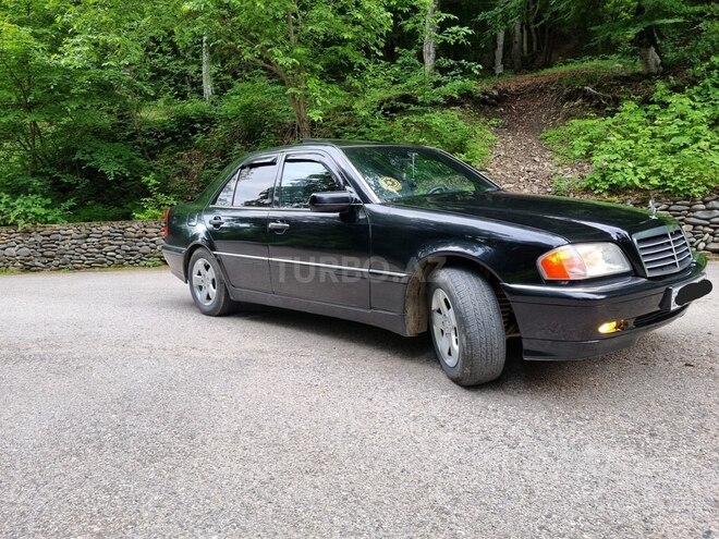 Mercedes C 230-4