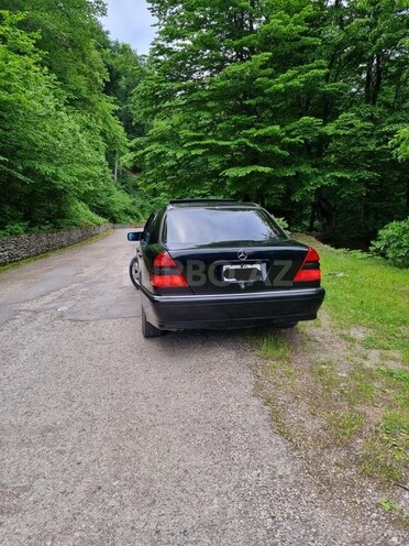 Mercedes C 230-8