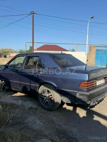 Mercedes 190-2