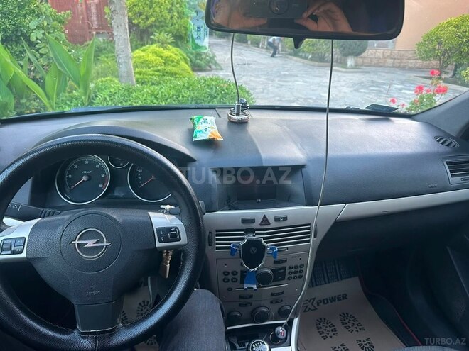 Opel Astra-10