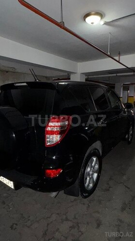 Toyota RAV4-11