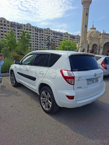 Toyota RAV4-2