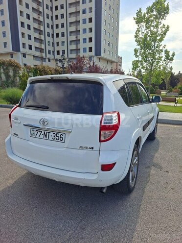 Toyota RAV4-3