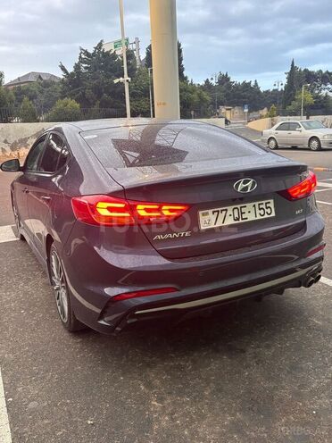 Hyundai Avante-3